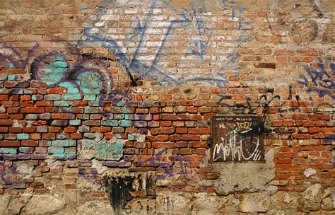 8,700+ Graffiti Brick Wall Stock Photos, Pictures & Royalty-Free Images ...