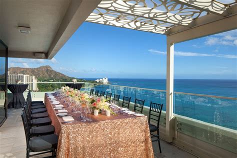 Oahu Wedding Venues | Moana Surfrider, A Westin Resort & Spa