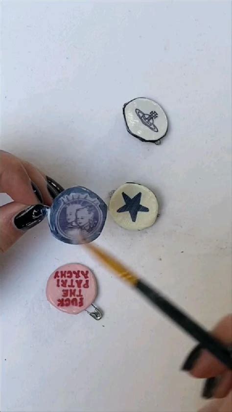 DIY pins tutorial