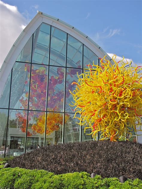 The Best Place To Park When Visiting Chihuly Garden And Glass | Learn ...