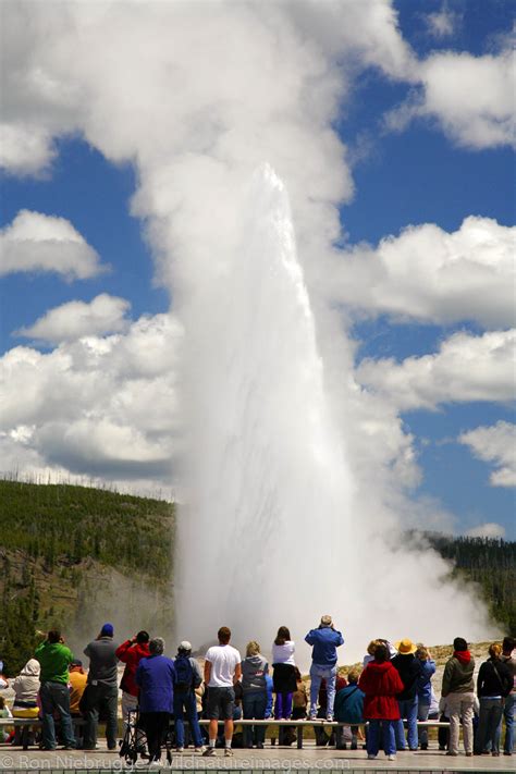 Old Faithful Geyser | Photos by Ron Niebrugge