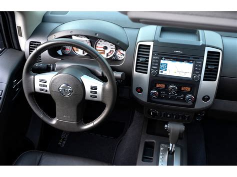 2019 Nissan Frontier: 72 Interior Photos | U.S. News