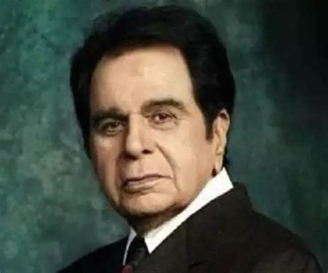 Dilip Kumar Biography - Facts, Childhood, Life Achievements & Timeline