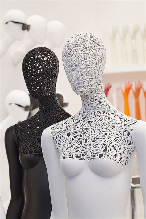 ️ ༻ ༺ Beautiful Mannequins ༻ ༺ ️ ༻ ༺ | Boutique display, Mannequins ...