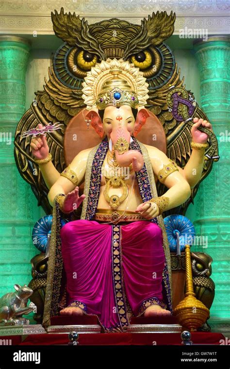 Lalbaugcha Raja an idol of Hindu God Ganesh Sarvajanik Ganeshotsav ...