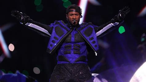 Usher halftime show outfits: Ranking the best, worst looks from R&B...