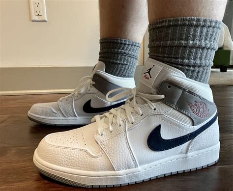 Air Jordan 1 Mid Paris — straight to feet! too clean! : r/Sneakers