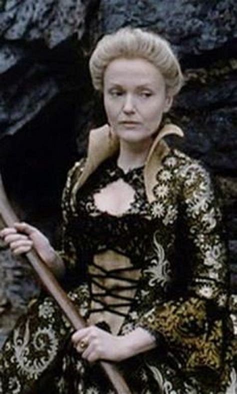 Sleepy Hollow - Miranda Richardson - Lady van Tassel - Costume designed ...