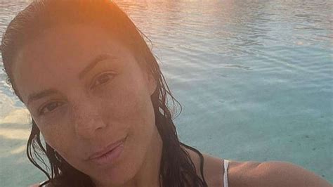 Eva Longoria shows off no makeup sunset selfie - Good Morning America