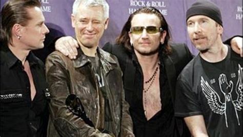 U2 Headlines Rock Hall Induction - CBS News