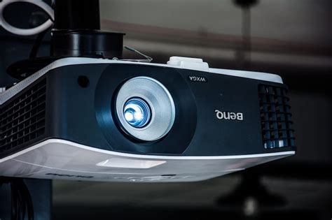 How To Mount A Projector To the Ceiling [11 Easy Steps] | The Best in Tech