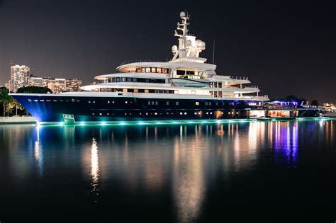 114m explorer yacht Luna finally released by Dubai court - Yacht Harbour