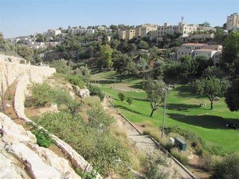 Hinnom Valley - Jerusalem 101