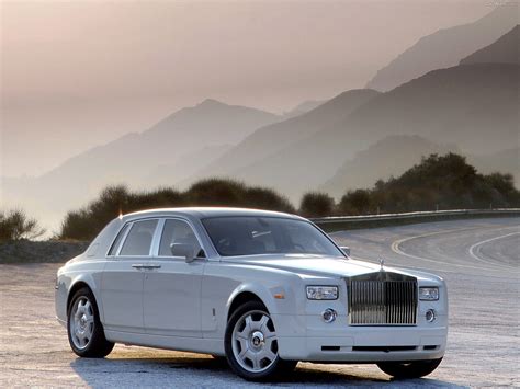 Rolls Royce Phantom White by TheCarloos on DeviantArt