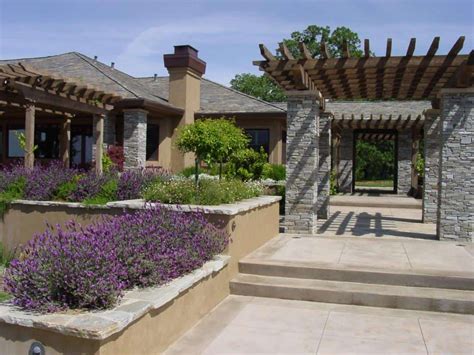 Tuscan Villa - GardenCrafters