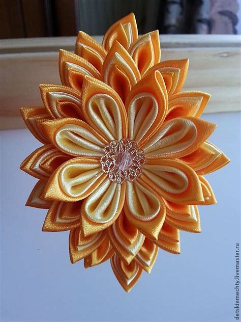 Beautiful kanzashi by Masha, Detskie Mechti | Kanzashi tutorial, Fabric ...