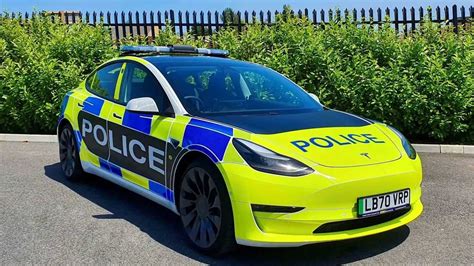 Tesla Model 3 Is A Competent Police Car, UK Trial Reveals