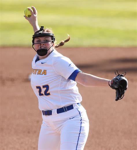 Youthful Hofstra swings for CAA tourney – USA ELITE TRAINING – Softball ...