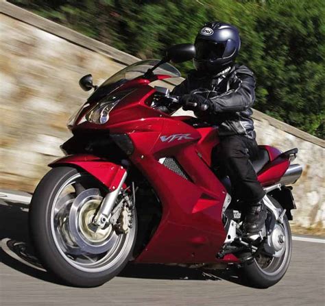 HONDA VFR800 VTEC (2001-2012) Review | Specs & Prices | MCN