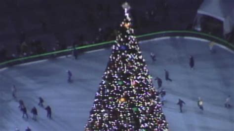 ARCHIVE: The ice skating rink at PPG Place in Pittsburgh opens in 2001