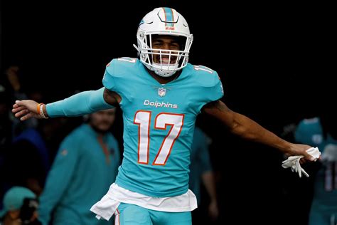 Miami Dolphins Exercise 5th-Year Options on Jaylen Waddle and Jaelan ...