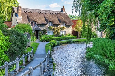 Chocolate Box Thatched Cottage, Thornton le Dale Photograph by Tim Hill ...