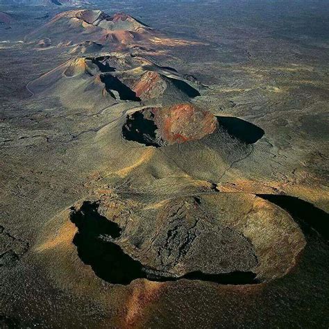 Volcanes de Lanzarote Islas Canarias | Earth on fire, Aerial view ...