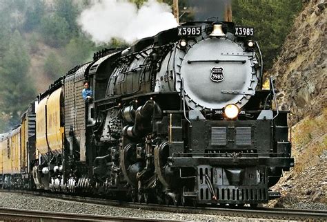 UP: Union Pacific Donates Steam Locomotives, Passenger Cars for Restoration