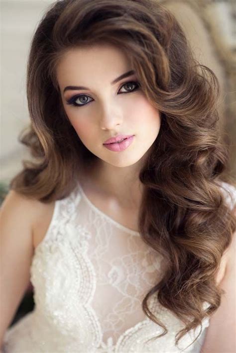 15 Elegant Hairstyles for Women - Pretty Designs