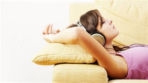 Top 5 Most Relaxing Songs for Pleasurable Evening - Making Different