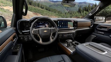 2022 Chevy Silverado: Vastly Improved Interior, New ZR2 Off-Road Model ...