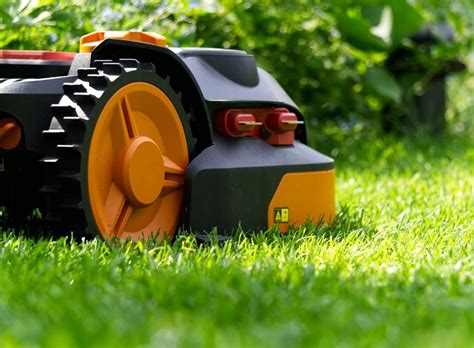 Best Robot Lawn Mowers – With & Without Perimeter Wires