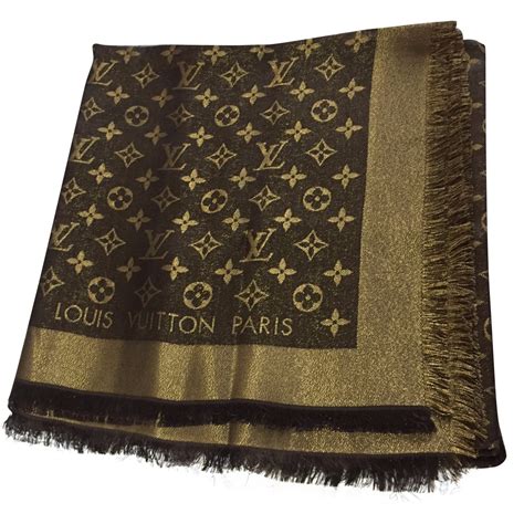 Louis Vuitton Ladies Scarves | NAR Media Kit