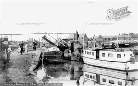 Photo of Banbury, The Canal c.1965 - Francis Frith