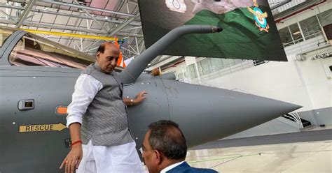 Rajnath Singh performs ‘shastra pooja’ with Rafale jets in France ...