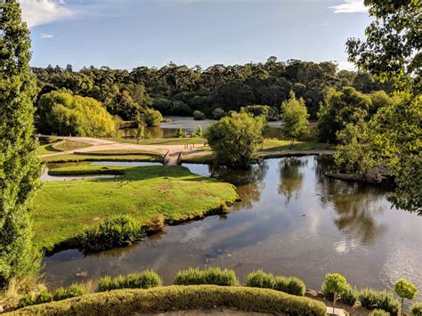 Lake House: 2018 Prices & Reviews (Daylesford) - Photos of Hotel ...