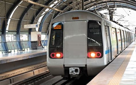 Prototype Of Pune Metro At BalGandharv Rang Mandir | WhatsHot Pune