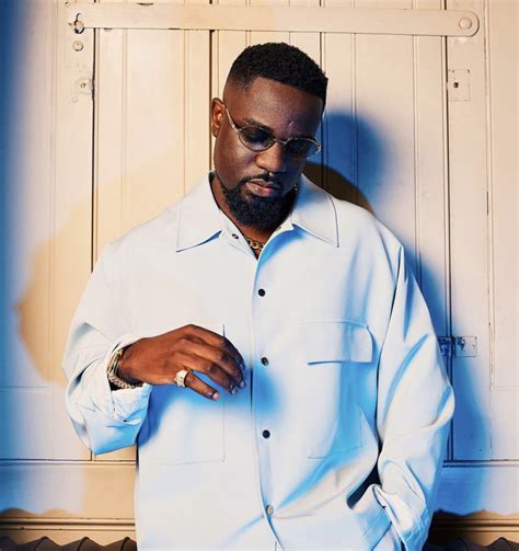 Sarkodie Biography | Age | Career | Net Worth | Naijabiography