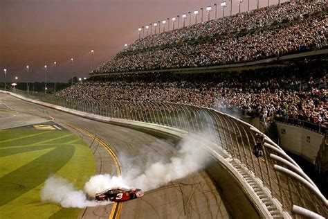 Austin Dillon charges on final lap, wins Daytona 500 - The Checkered Flag