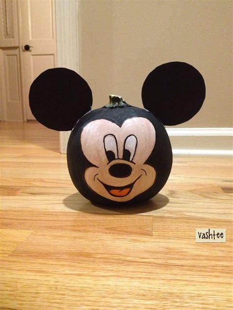 Mickey Mouse pumpkin painting | Halloween | Pinterest | Mickey mouse ...