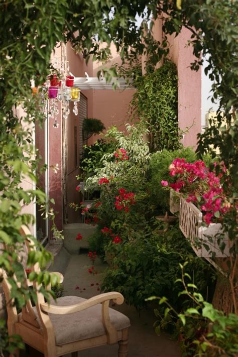 Balcony Garden Ideas for Small Apartments