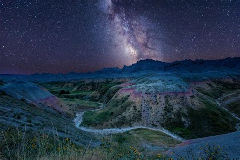 "Badlands-night-stars_TamJoseTorres_1000" - Yellowstone National Park