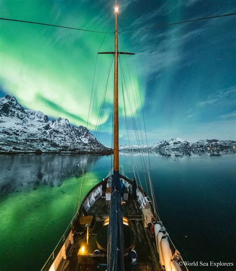 How to See the Northern Lights in the Lofoten Islands