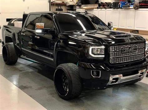 custom trucks #Gmctrucks Lifted Chevy Trucks, Big Rig Trucks, Gm Trucks ...