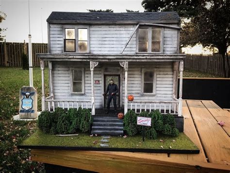 Halloween 1978 Michael Myers House Diorama neca scale (Halloween ...