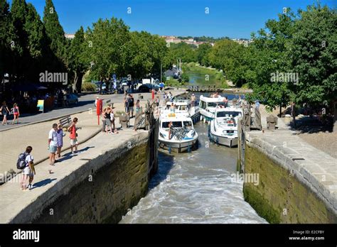 France, Herault, Beziers, Canal du Midi, listed as World Heritage by ...