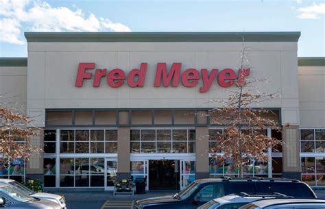 Fred Meyer employees will receive bonus payments for working during ...