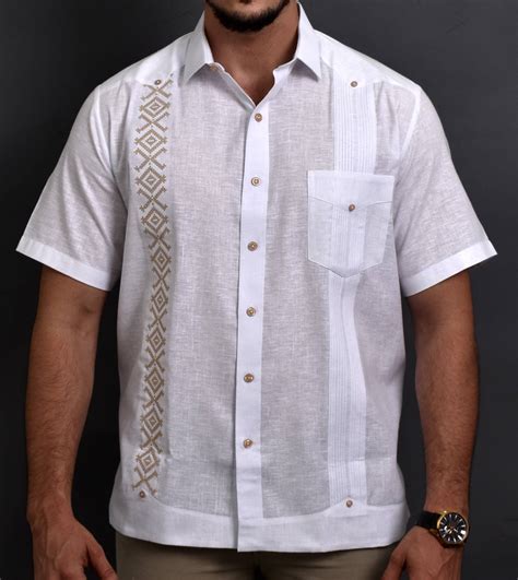 Guayabera blanca Bordado Punto Cruz - Guayaberas Orellana - Guayabera ...