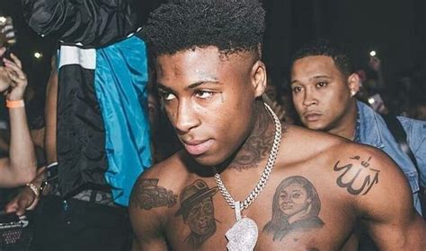 NBA YoungBoy Giving Baby Joe A Leg Tattoo Video Went Viral - Urban ...