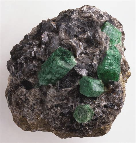 Emerald In Rock Groundmass Photograph by Dorling Kindersley/uig